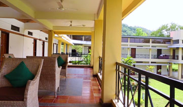 hotel landmark woods