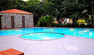 corbett iris resort
